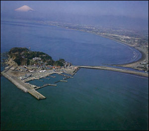 Enoshima Yacht Club