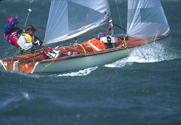 Mike Zani/Peter Alarie in Linday 7318. The boat could be older than Mike...